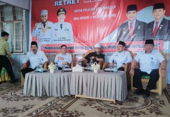 Gubernur Helmi Hasan Resmikan Retret Merah Putih