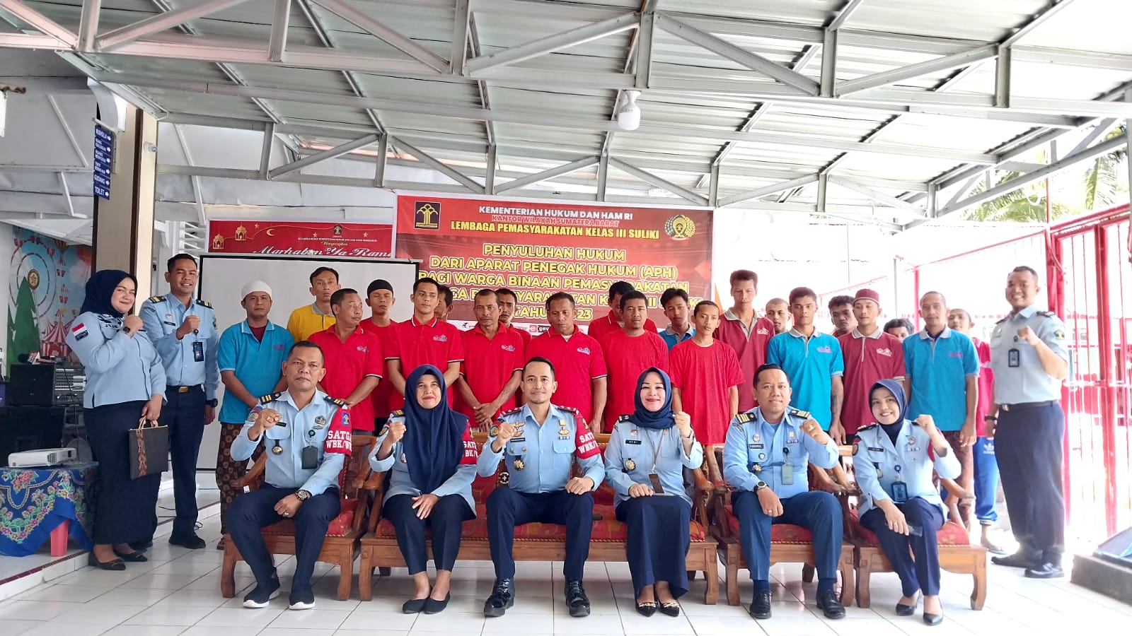 Kabid HAM Kementerian Hukum dan HAM memberikan penyuluhan hukum kepada Warga Binaan Pemasyarakatan Lapas Suliki.