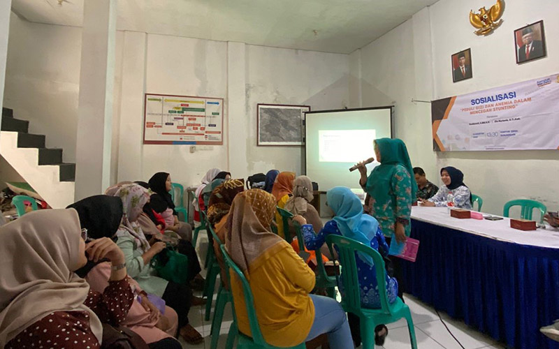 (Pemaparan materi peduli Gizi oleh ibu Ela Nurlaela, S.Tr.Keb)