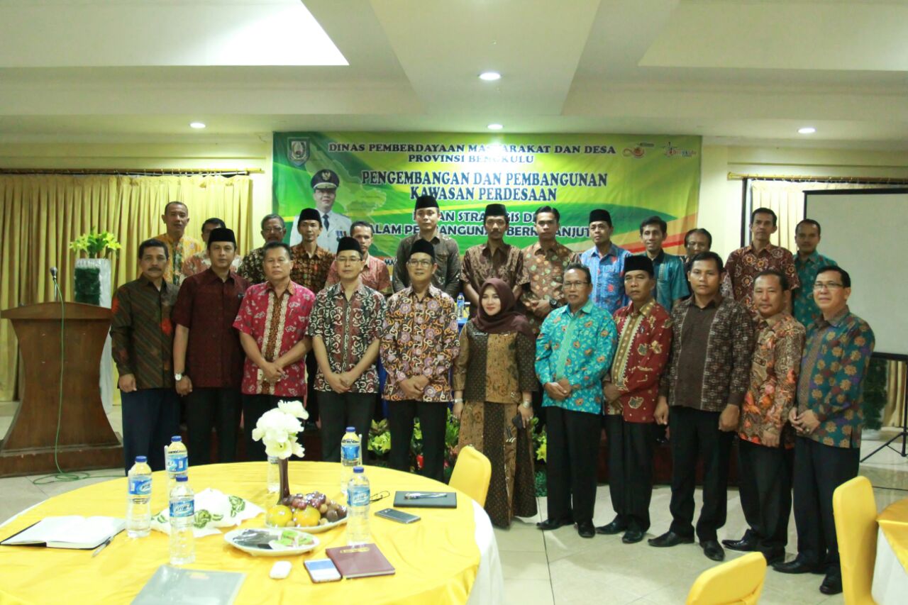 Asisten ADM Umum Gotri Suyanto Foto Bersama 