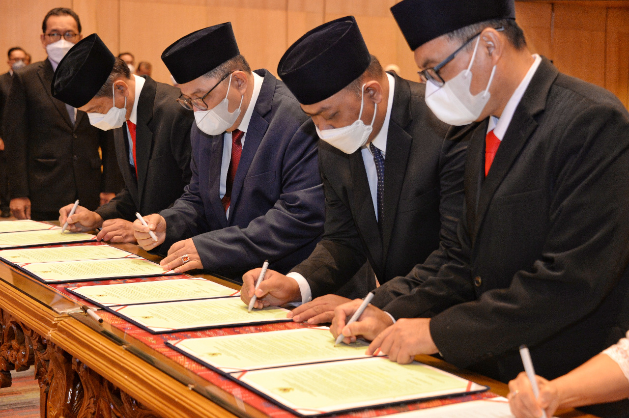 .