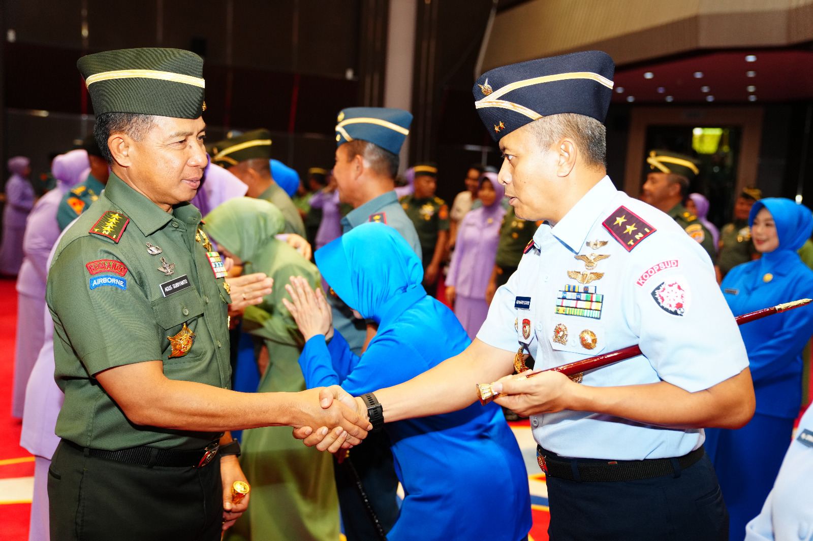 TNI AU
