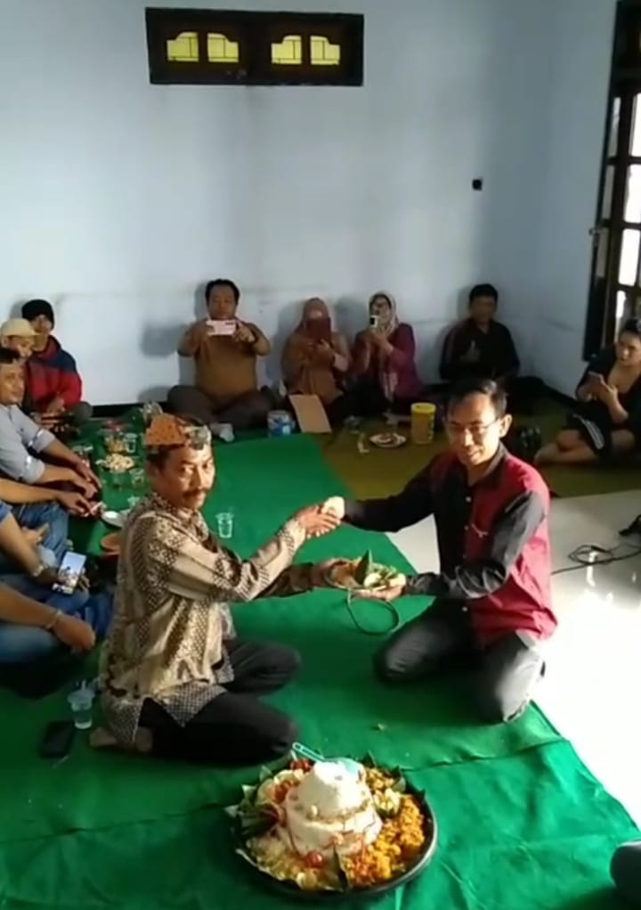 .