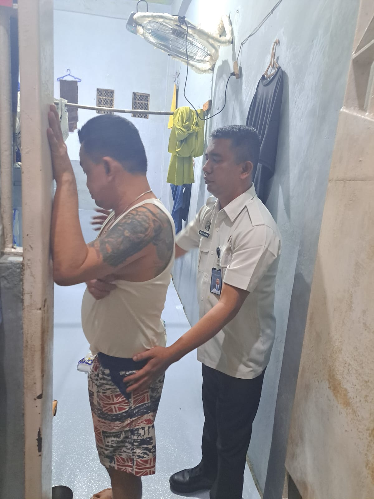 Petugas Rutan Geledah Kamar dan Periksa Warga Binaan