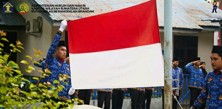 Pengibaran Bendera Merah Putih pada Peringatan Hari Pahlawan Nasional di Rutan Pangkalan Brandan.