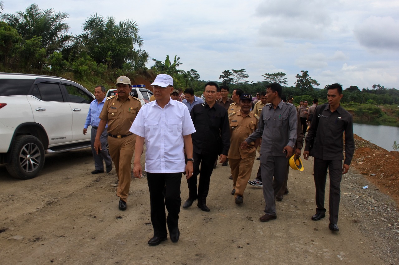 Plt Gubernur meninjau langsung pelabuhan khusus injatama dan pusat pendaratan ikan (PPI) Muara Sungai Ketahun Bengkulu Utara