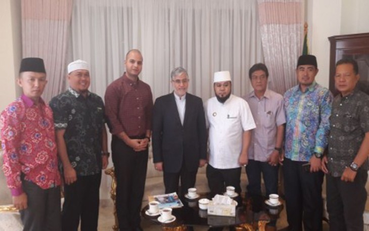 Walikota Bengkulu Helmi Hasan saat menyambangi kedutaan Iran