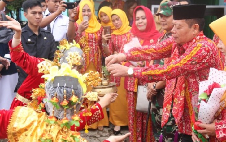 Pejabat Wali Kota Bengkulu Budiman Ismaun Buka Cendana Fair XVI