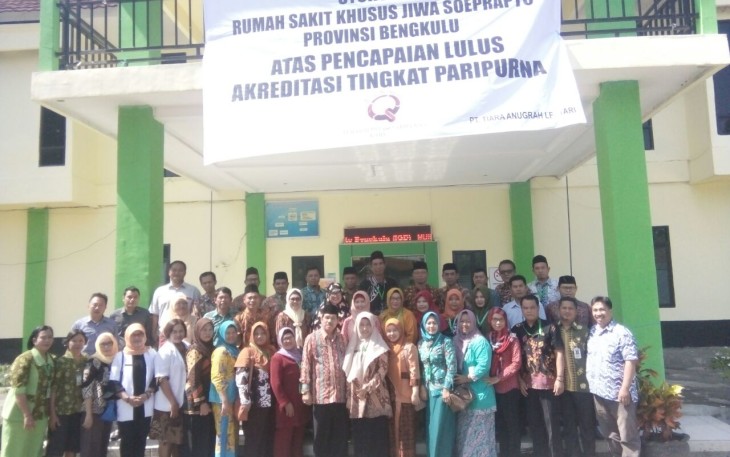 Foto bersama usai acara syukuran RSKJ Soeprapto, Sabtu (03/03/2018).