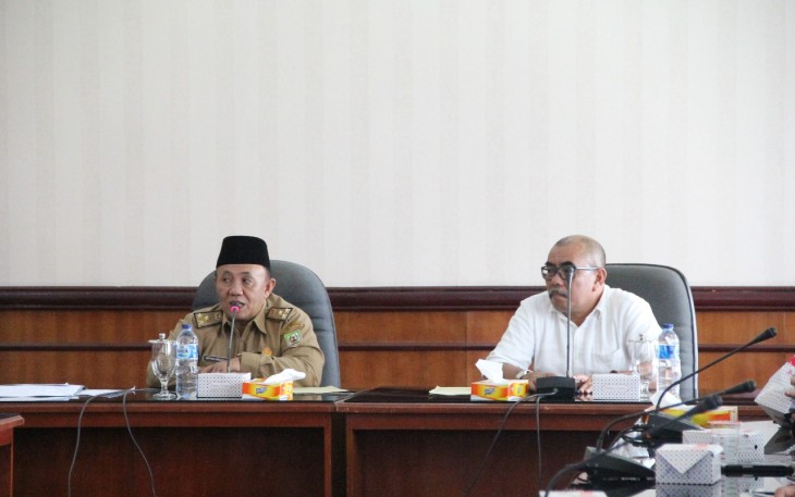 Sekretaris Daerah Provinsi Bengkulu Nopian Andusti  dan Tim dari Direktorat Jenderal Otonomi Daerah Kementertaian Dalam Negeri Republik Indonesia (Ditjen Otda Kemendagri RI) Melaksanakan rapat Pemetaan Kapasitas Pemerintahan Daerah