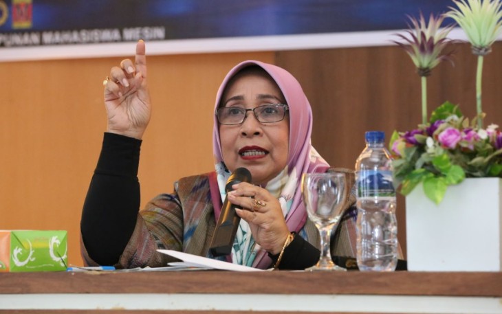 Wakil Ketua DPD RI, Darmayanti Lubis
