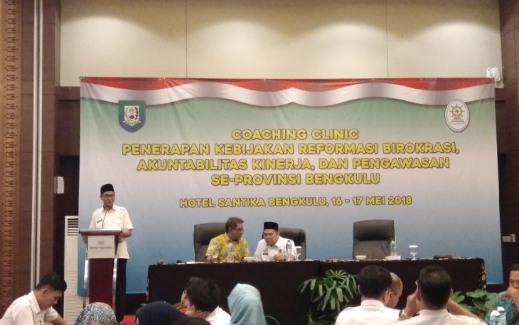 Coach Clinic Penerapan Kebijakan Reformasi Birokrasi, Akuntabilitas Kinerja dan Pengawasan Se-Provinsi Bengkulu di Santika Hotel Bengkulu, Rabu(15/5).