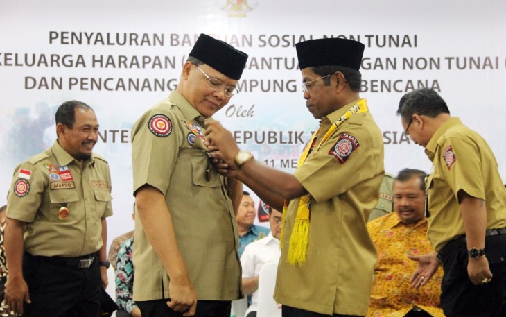 Penyaluran Bantuan Sosial Non Tunai Program Keluarga Harapan (PKH) serta Bantuan Pangan Non Tunai (BPNT) mulai dilaksanakan, kegiatan ini dilangsungkan di Balai Raya Semarak Bengkulu..