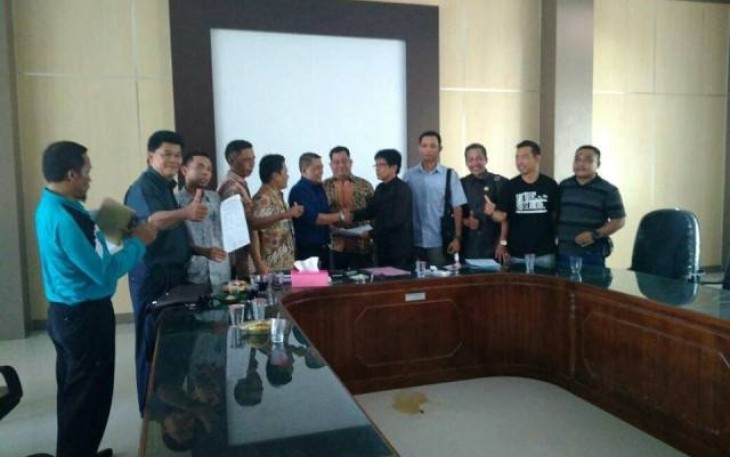 Komisi III DPRD Bengkulu Tengah Hearing Dengan Masyarakat