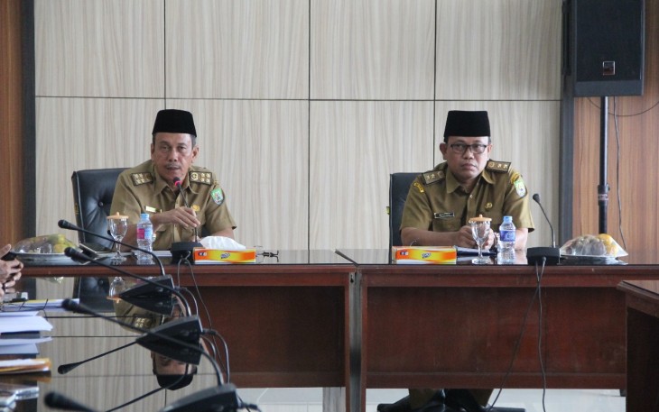 Mewakili Plt Gubernur Bengkulu, Kabiro Administrasi Pembangunan Daerah Setda Provinsi Bengkulu Taufik Adun pimpin Rapat Pemantapan Kegiatan PEDA KTNA ke XVI Tahun 2018.