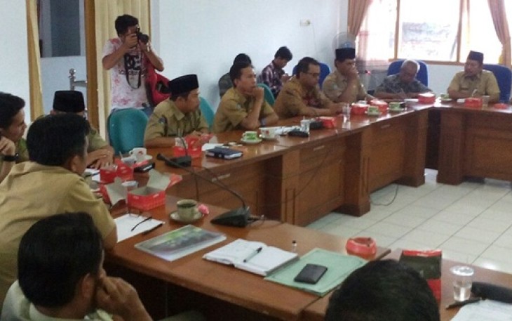 DPRD Rejang Lebong Saat Rapat