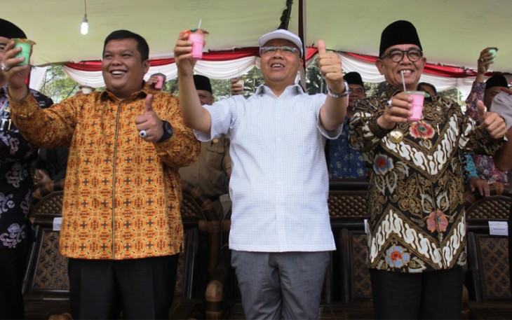 Plt Gubernur Bengkulu usai meresmikan pembukaan Mountain Valley Festival 2018, di Kawasan Objek Wisata Perkebunan Teh Kabawetan, Kabupaten Kepahiang, Senin (10/09).