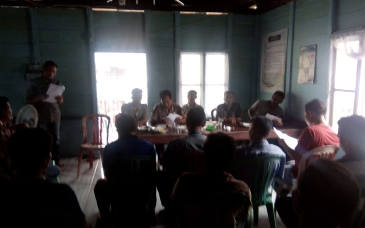 Anggota Polsek Kaur Utara Polres Kaur Polda Bengkulu  mengikuti kegiatan Rapat Pleno pencermatan DPT (Daftar Pemilih Tetap) Kecamatan Padang Guci Hilir Kabupaten Kaur.