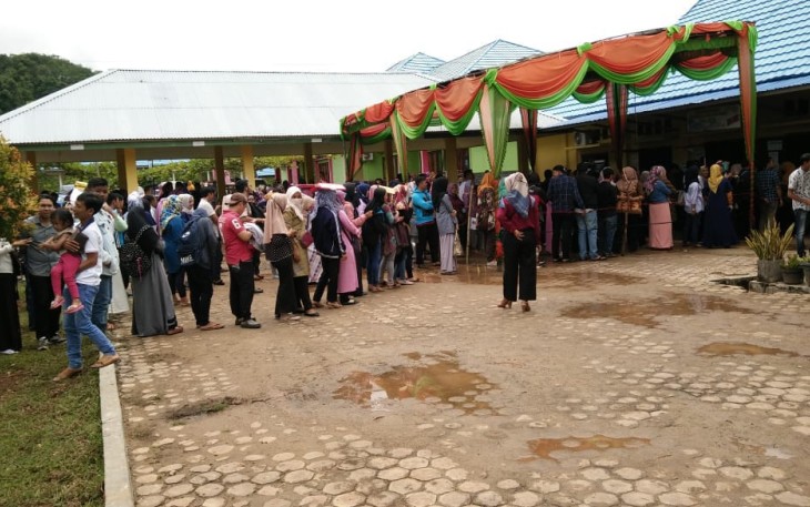 Antrean Pengambilan Nomor Peserta Tes CPNSD Kaur
