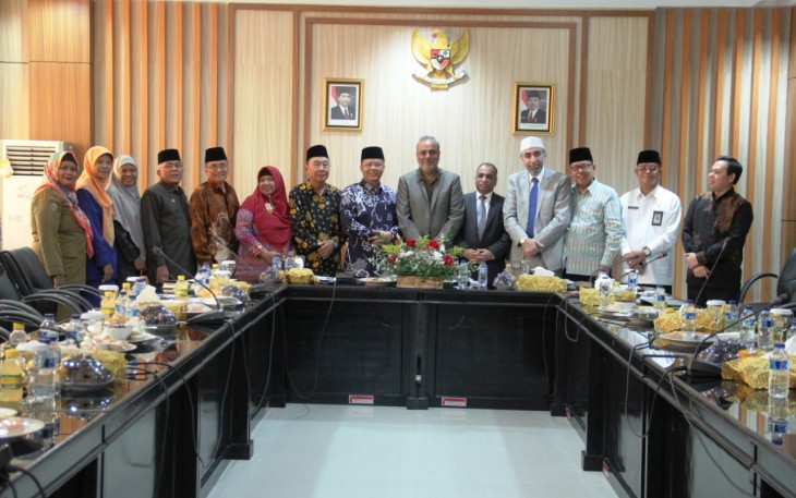 Plt Gubernur Bengkulu Rohidin Mersyah hadir pada pertemuan antara Pemprov Bengkulu dengan Walikota South Windsor Newyork dan Rombongan, di Ruang Rafflesia, Kantor Gubernur Bengkulu