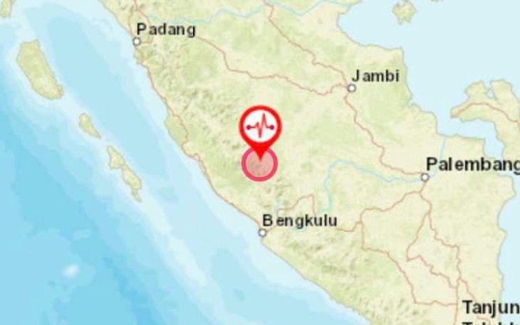 Pusat Gempa