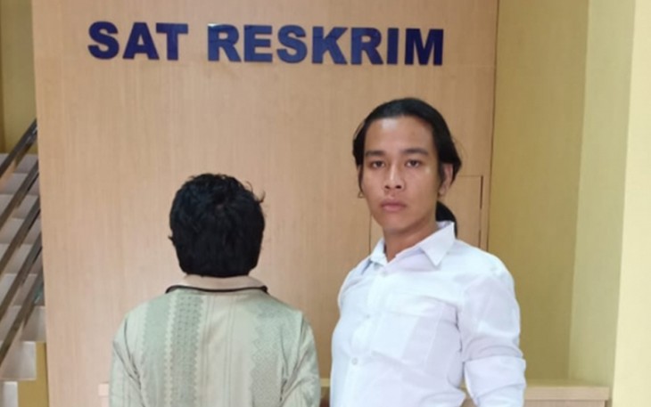 Polisi mengamankan pelaku pencabulan terhadap anak kandungnya sendiri