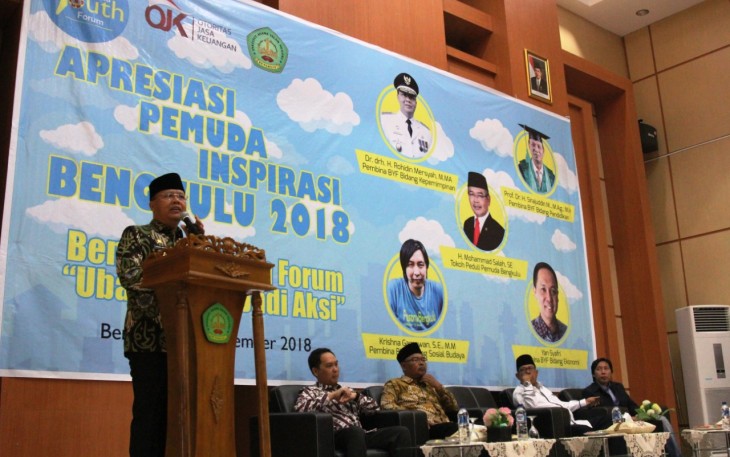 Gubernur Bengkulu Rohidin Mersyah Membuka Secara Resmi dan Menyerahkan Apresiasi Kepada Pemuda Inspirasi
