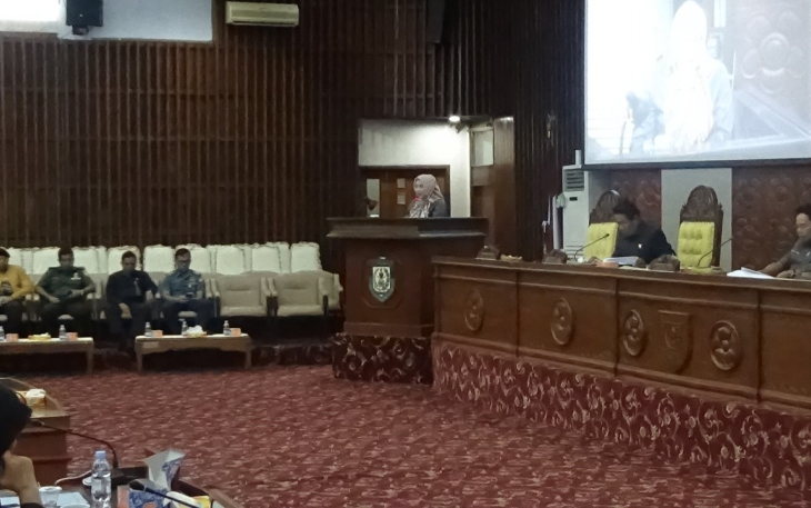 Mewakili Gubernur Bengkulu, Asisten II Setda Provinsi Bengkulu Hj. Yuliswani. SE menghadiri Rapat Paripurna Dewan Provinsi Bengkulu ke – I Masa Persidangan ke- I Tahun Sidang 2019
