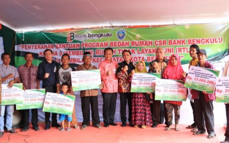 Penyaluran CSR Bank Bengkulu ke 9 RTLH secara simbolis