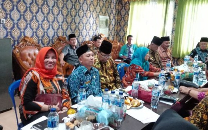 Rapat lanjutan persiapan peringatan hari jadi Kota Bengkulu ke-300 tahun 2019, di aula Kecamatan Sungai Serut, Kamis (07/02/2019).