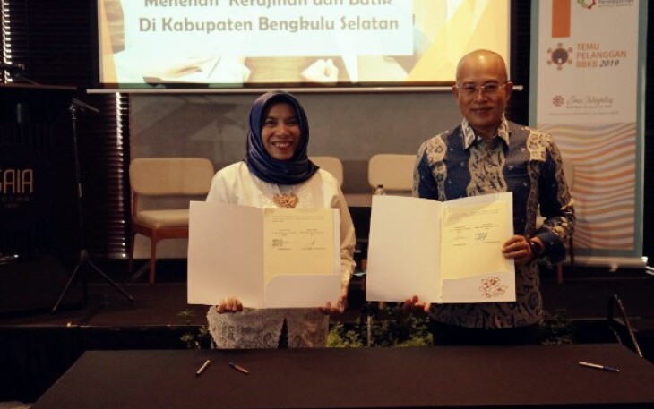 Penandatanganan Nota Kesepahaman atau MoU antara Pemerintah Daerah Kabupaten Bengkulu Selatan dengan Balai Besar Kerajinan Dan Batik Kementerian Perindustrian RI, di Hotel Gaia, Jogjakarta, Selasa (26/02).