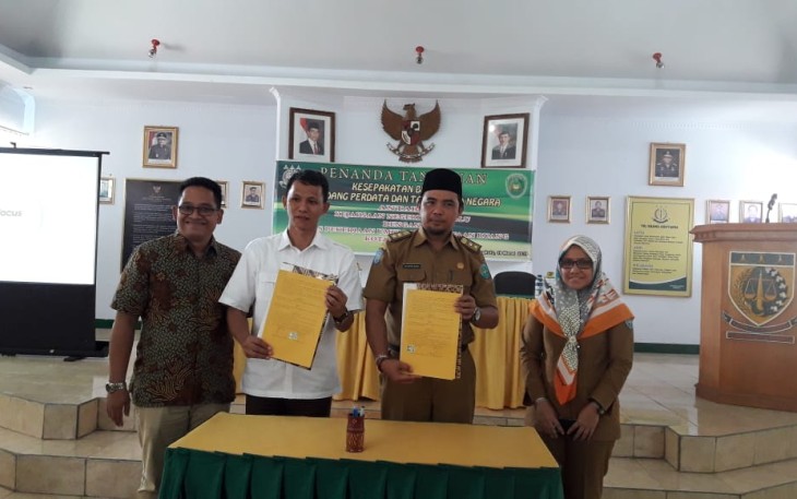 Kepala Kejari Bengkulu Emilwan Dan Kepala Dinas PUPR Kota Bengkulu Syafriandi