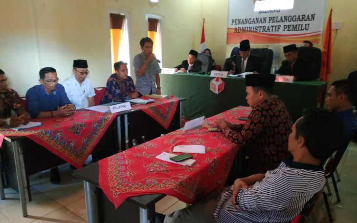 Sidang Pelanggaran Kampanye Oleh Bawaslu Kaur 