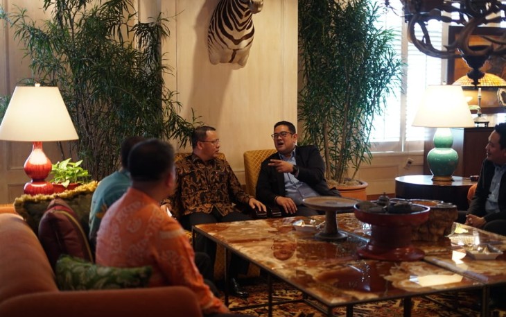 Gubernur Bengkulu Rohidin Mersyah dan Head of Corporate Affairs & Partner Relations PT. HM. Sampoerna Indra Pratama Kusumah