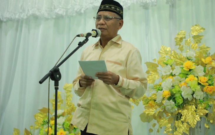 Plt Bupati Asahan Surya Saat Memberikan Sambutan Pada Acara Peringatan Nuzulul Quran di Mesjid Raya Kisaran