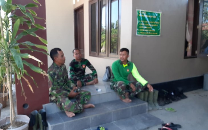 Anggota Satgas TMMD Kodim Demak Nginap di Rumah Warga