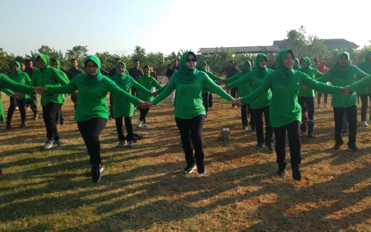 Gelar Senam Bersama di Lokasi TMMD