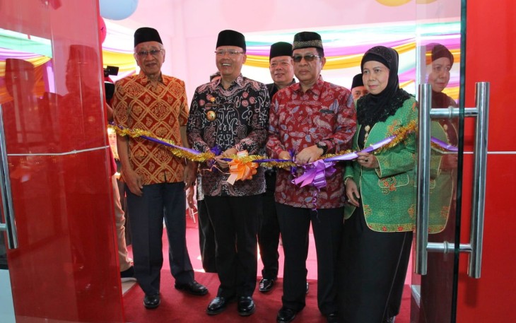 Gubernur Rohidin Dorong STIA Jadi Universitas
