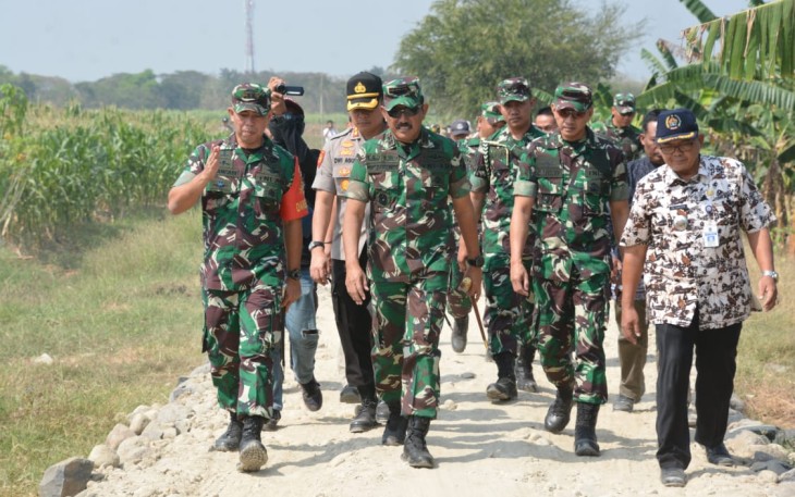 Pangdam IV Diponegoro Tinjau Lokasi TMMD Tegal