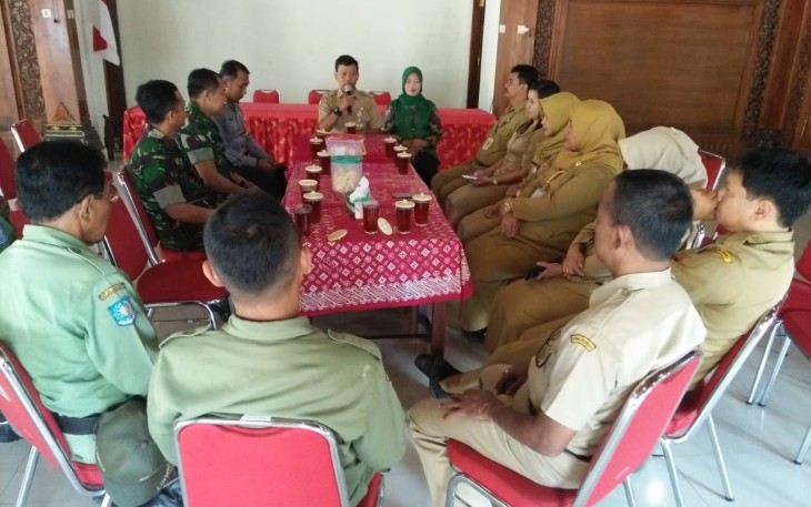 Sinergitas tiga pilar Babinsa Bhabinkamtibmas dengan Perangkat Desa di Surakarta