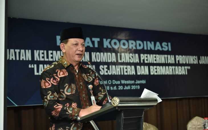 Sekretaris Daerah Provinsi Jambi Drs H M Dianto