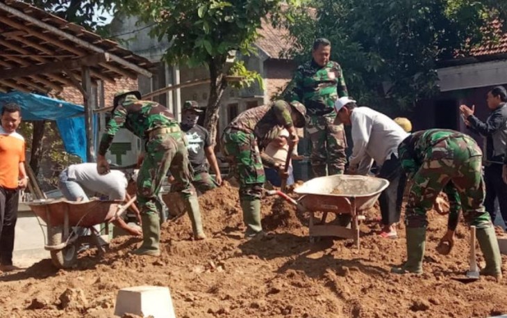 Rehap rumah Mbah Sarni salah satu warga penerima RTLH