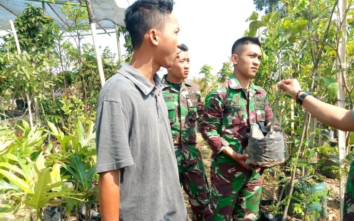 Dandim Pelopori Penghijauan di Desa TMMD
