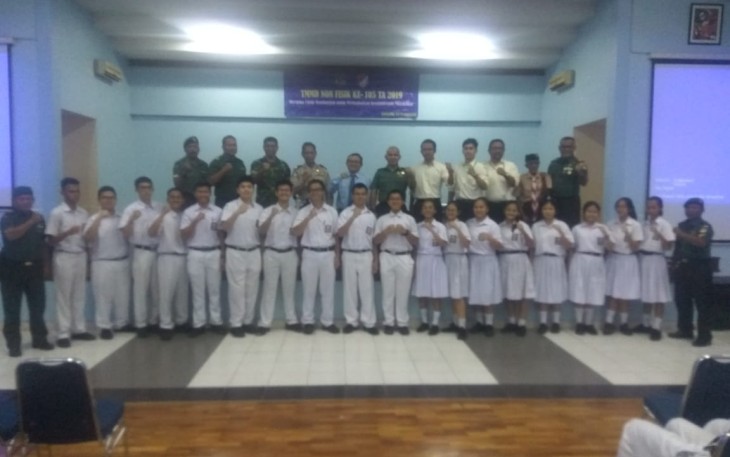 Siswa Siswi SMA Tarakanita Sambut Satgas TMMD Kronjo