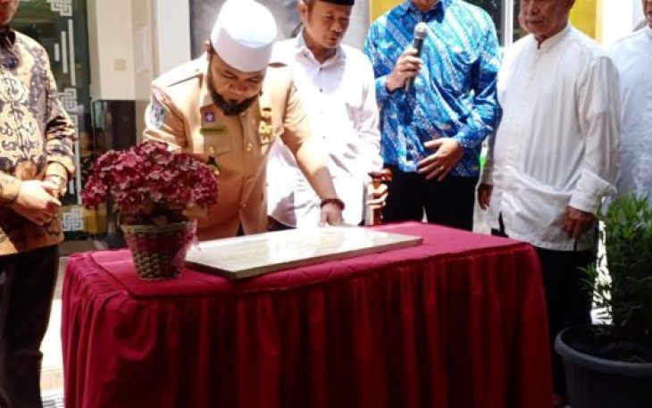 Wali Kota Bengkulu Helmi Hasan 