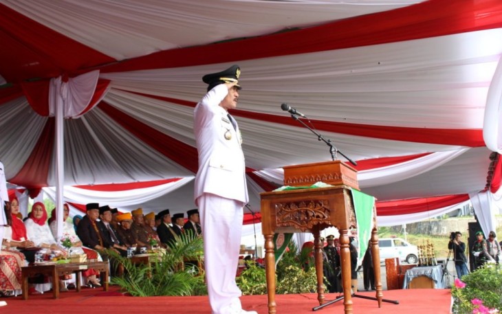 Bupati Bengkulu Tengah Ferry Ramli Sebagai Inspektur Upacara