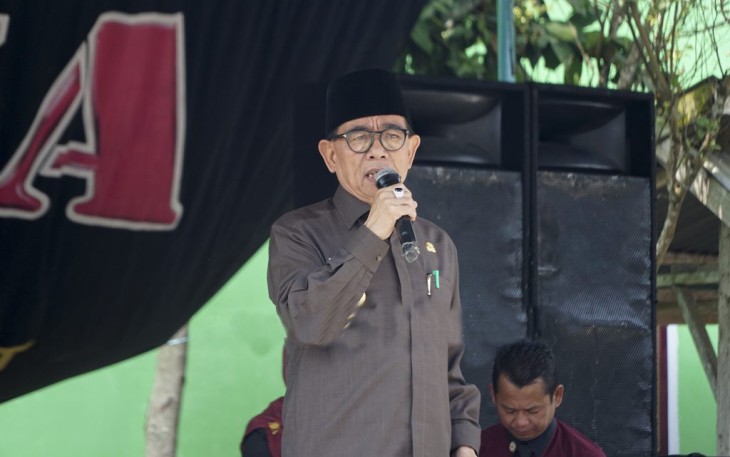 Bupati Kepahiang Dr Ir Hidayattullah Sjahid