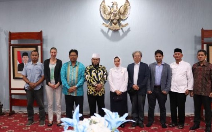 Wali Kota Bengkulu Helmi Hasan Foto Bersama 