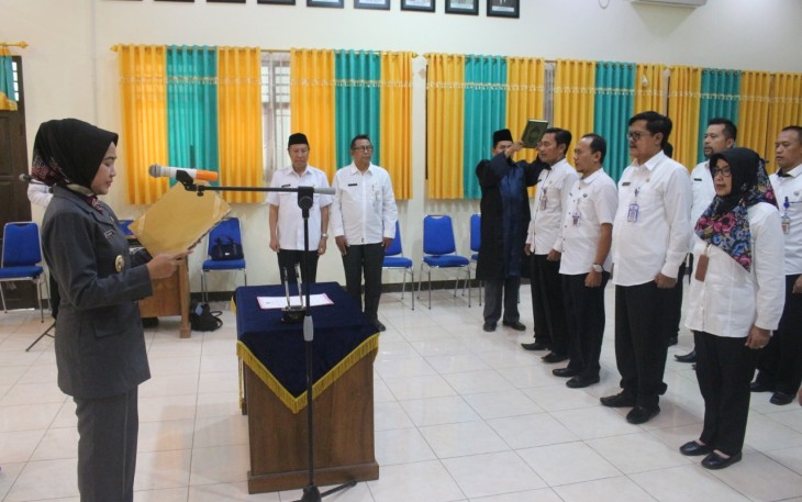 Bupati Brebes Lantik 8 Pejabat Administrator dan Pengawas