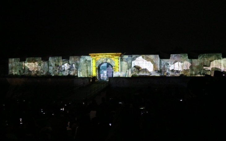 Video Mapping The Story of Fort Marlborough Hipnotis Penonton
